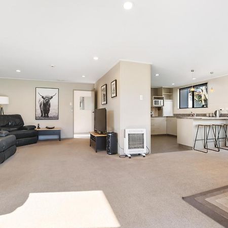 Get The Family Together Under One Roof Cromwell Exterior foto